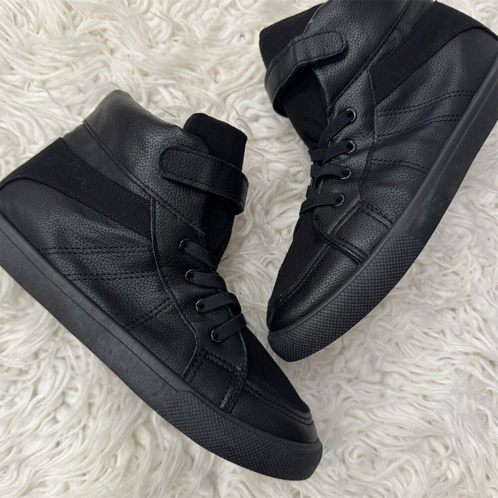FabKids Boys Black High-Top Sneakers Size 5 Athletic Casual Shoes